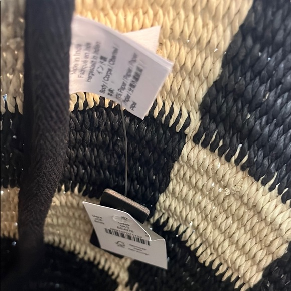 JCREW Black and Cream Checkered Woven Tote Bag NWT - Picture 3 of 4